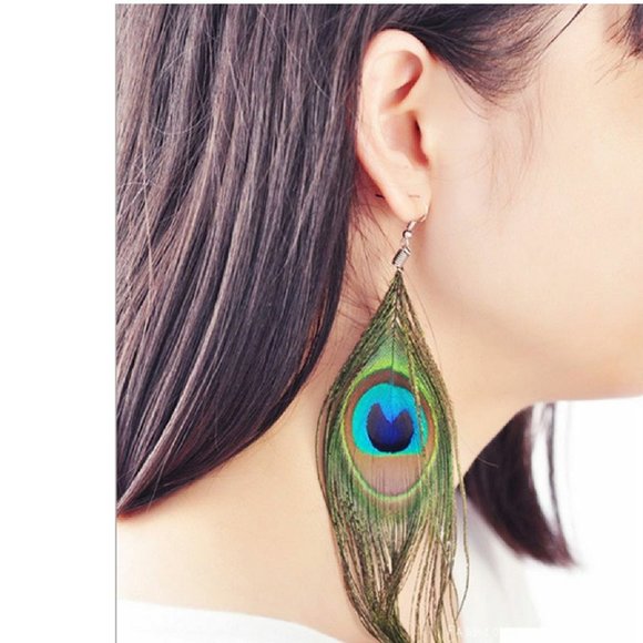 brand new Bohemian Peacock Eye Feather Dangle Earrings w/ French Ear Hook - Picture 8 of 9